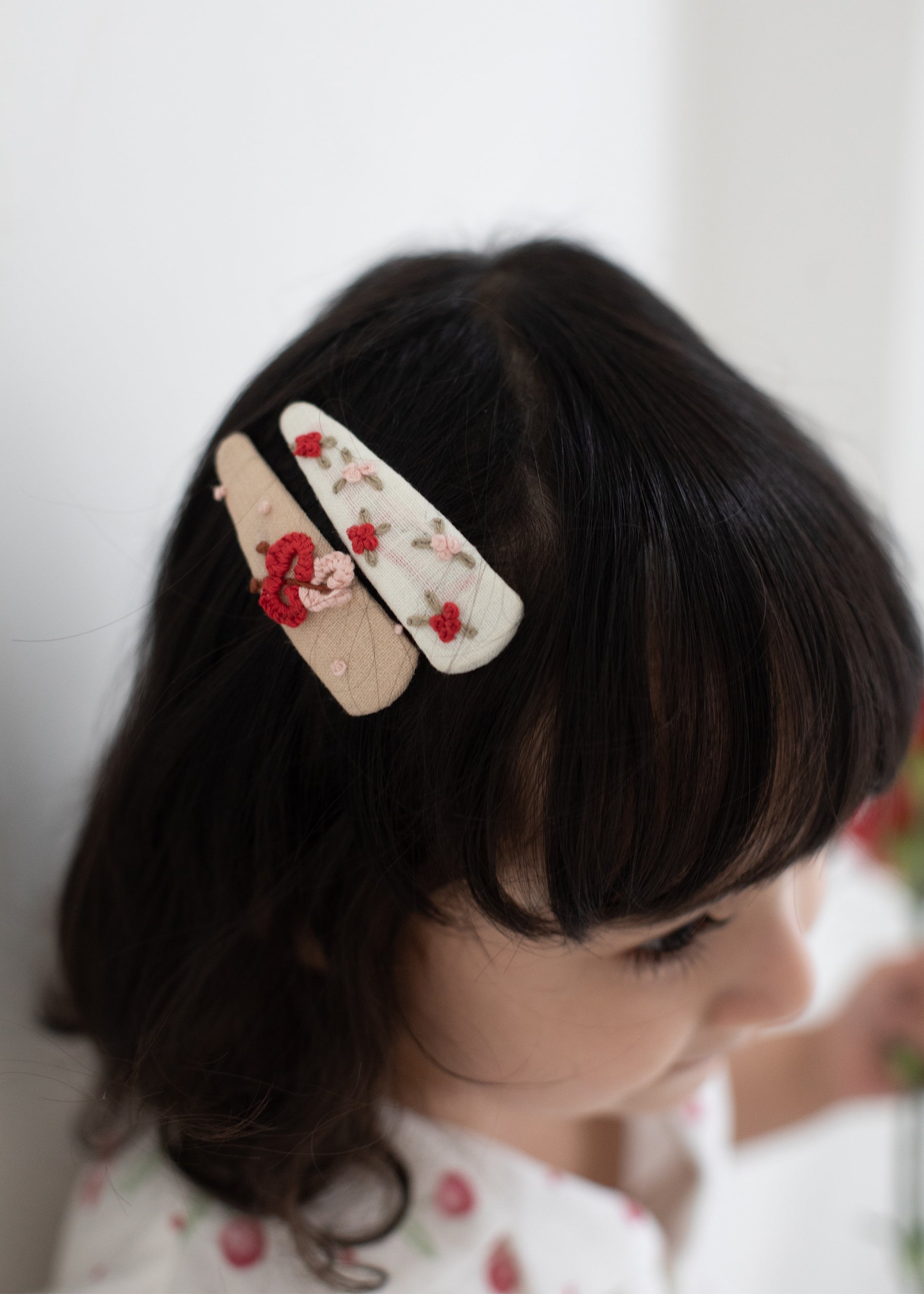 Running With Butterflies Embroidered - Set Of 2 Snap Clips