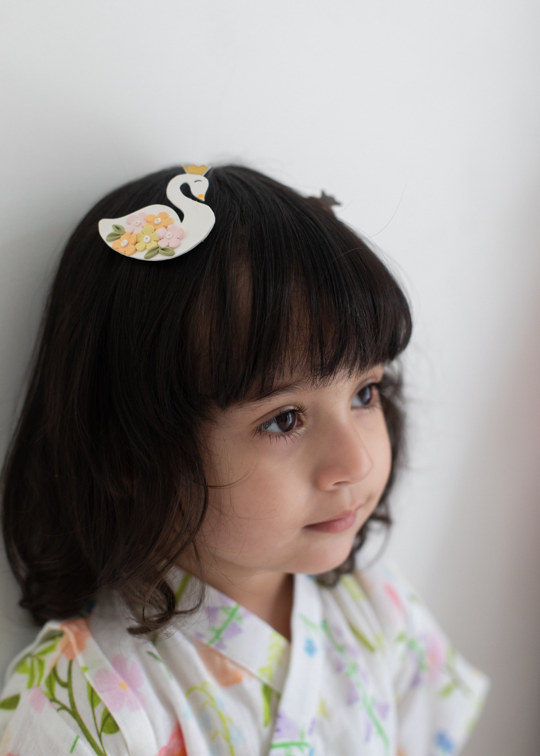 The Swan Song - Set Of 2 Clay Clips