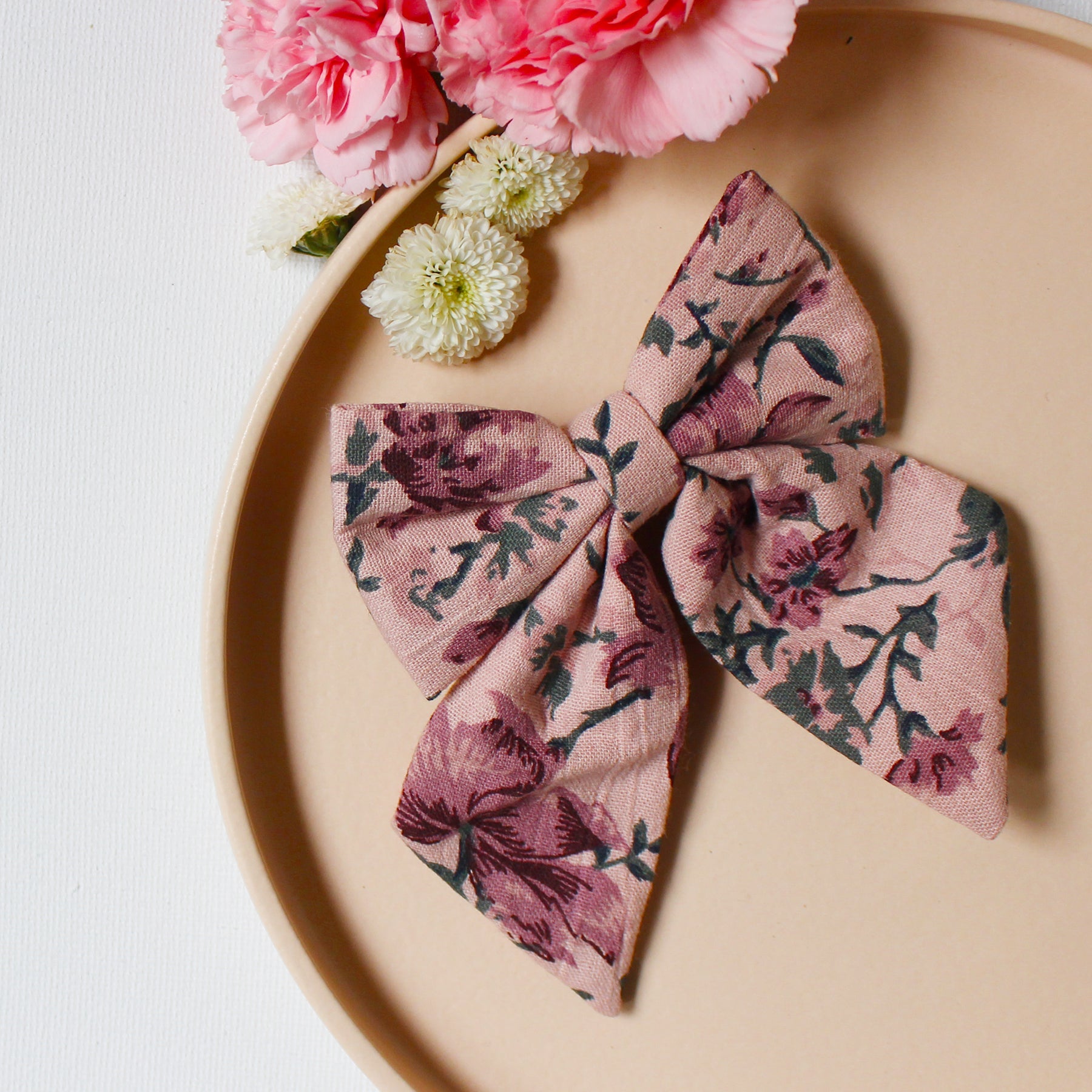 Meredith Bow Clip