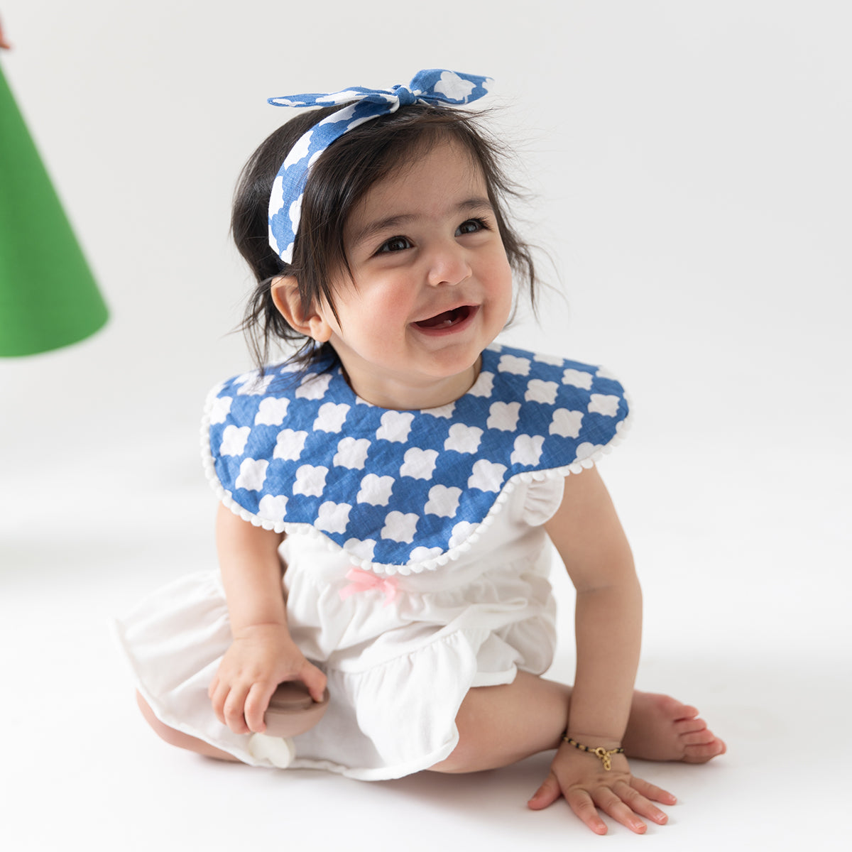 Seas The Day 2 Bibs + Bow Set