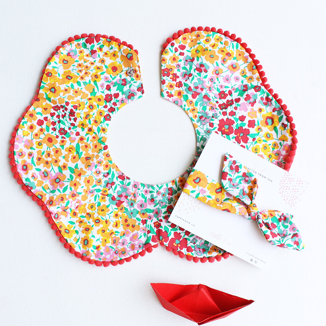 Main Squeeze 2 Bibs + Bow Set