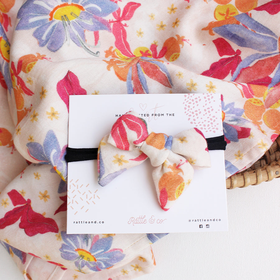 Dream In Flowers - Swaddle + Bow Headband Set