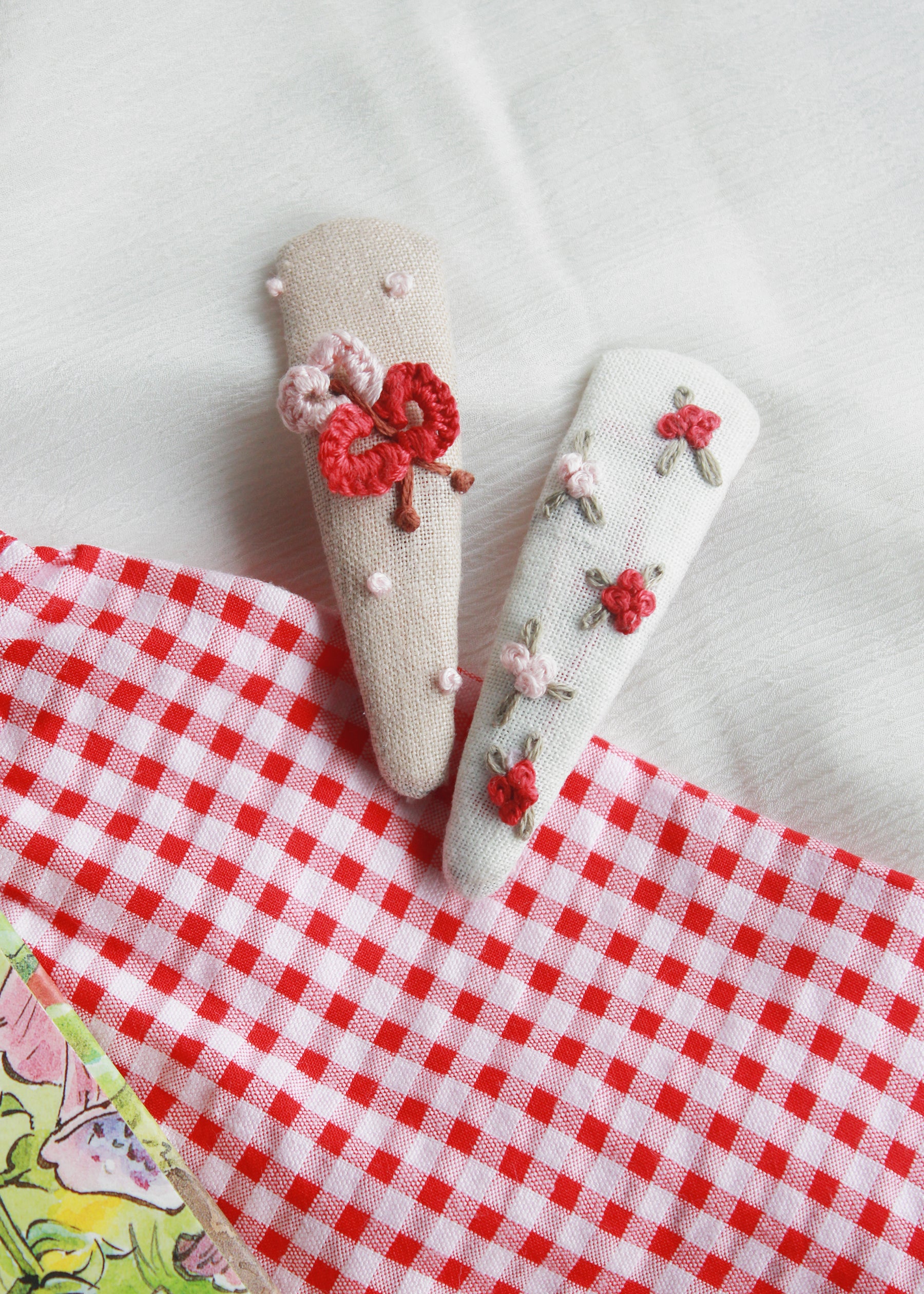 Running With Butterflies Embroidered - Set Of 2 Snap Clips