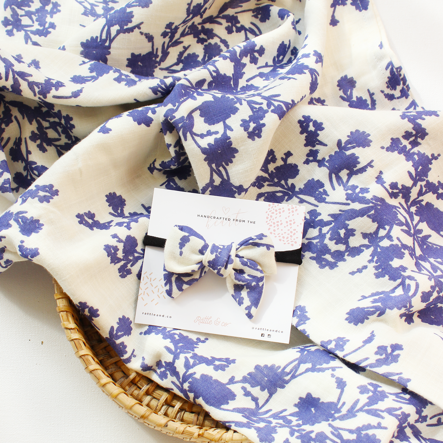 Dream Baby Dream - Swaddle + Bow Headband Set