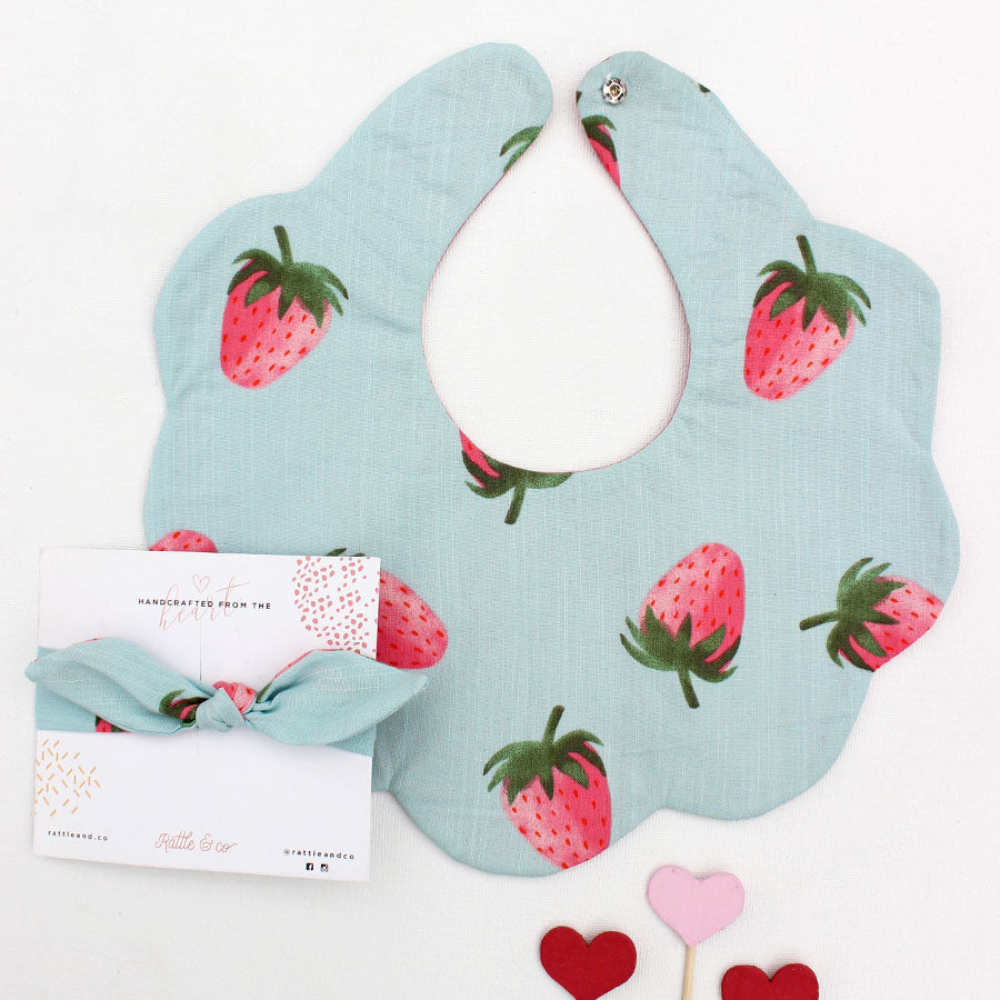 So Berry Cute Bib + Bow Set