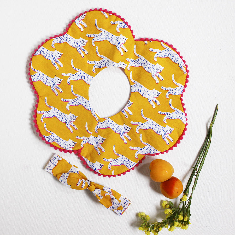 Who Run The World - Bib + Bow Set