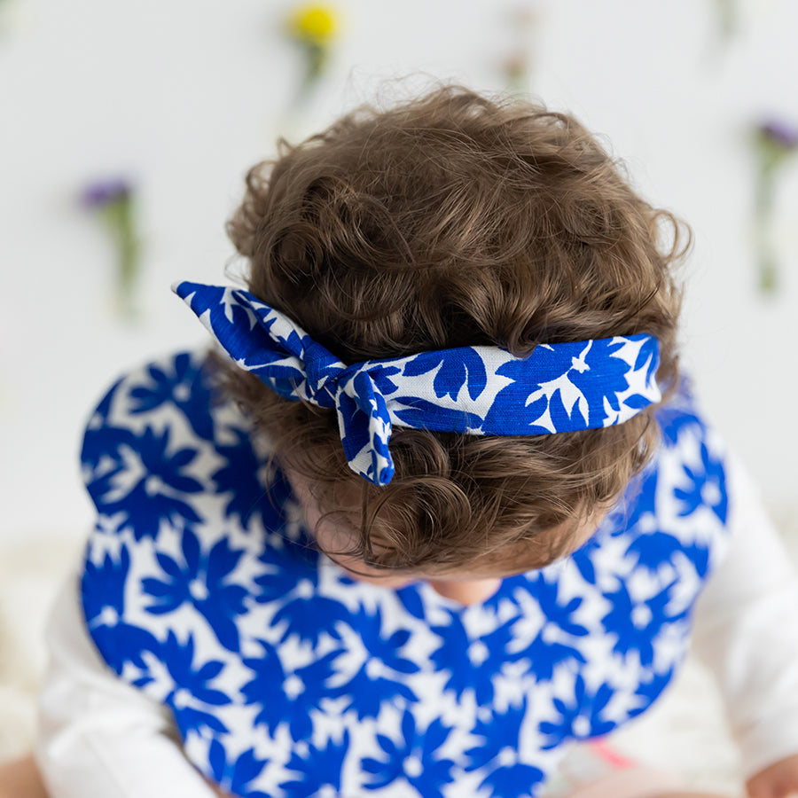 Find Yourself Somewhere - Bib + Bow Set