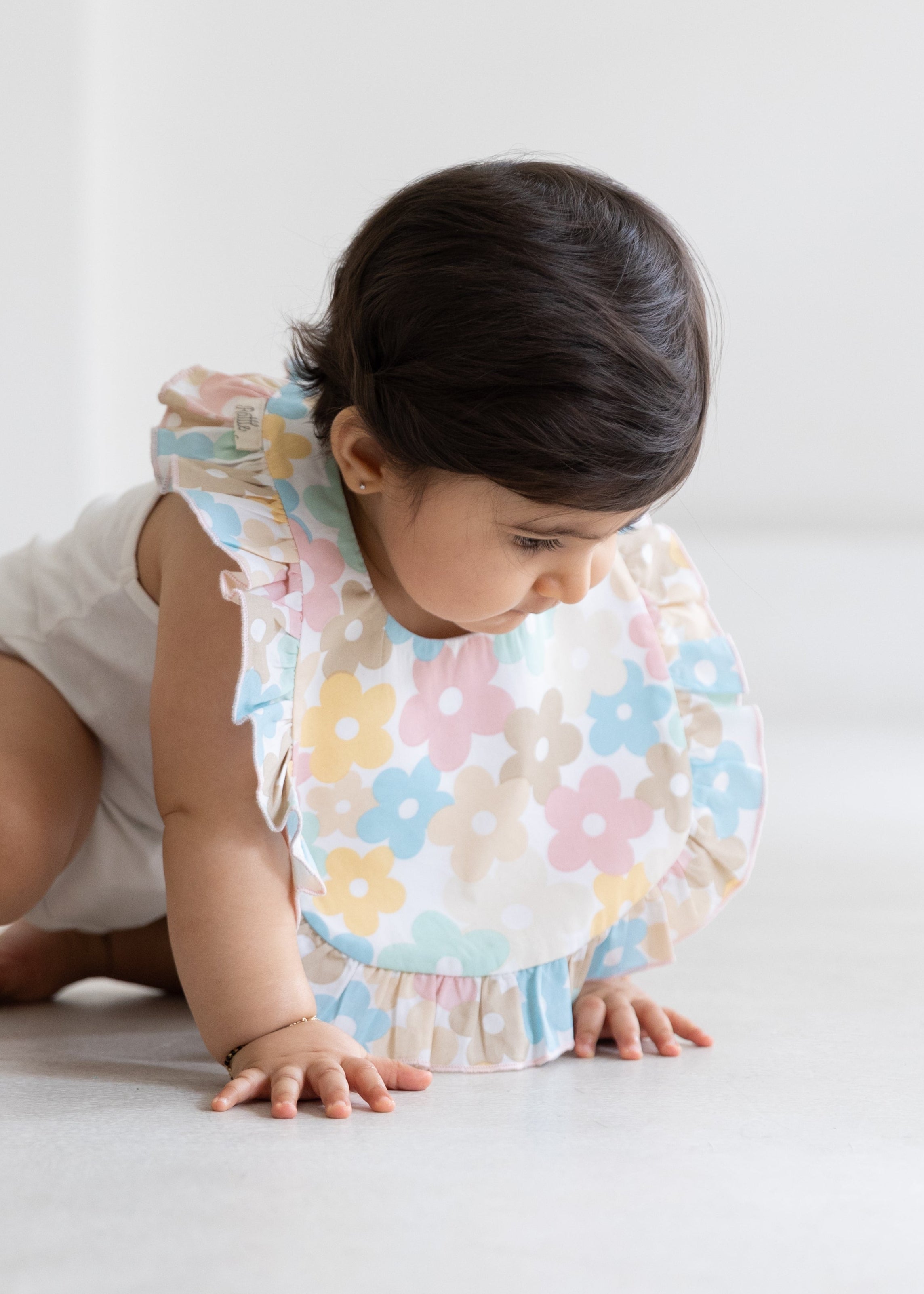 Pretty Pretty Flowers Ruffle Bib