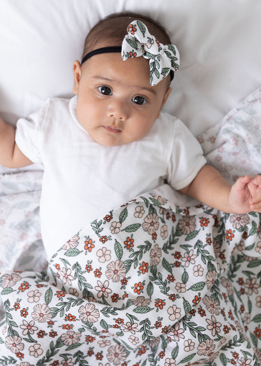 Leafy Lazy Swaddle + Bow