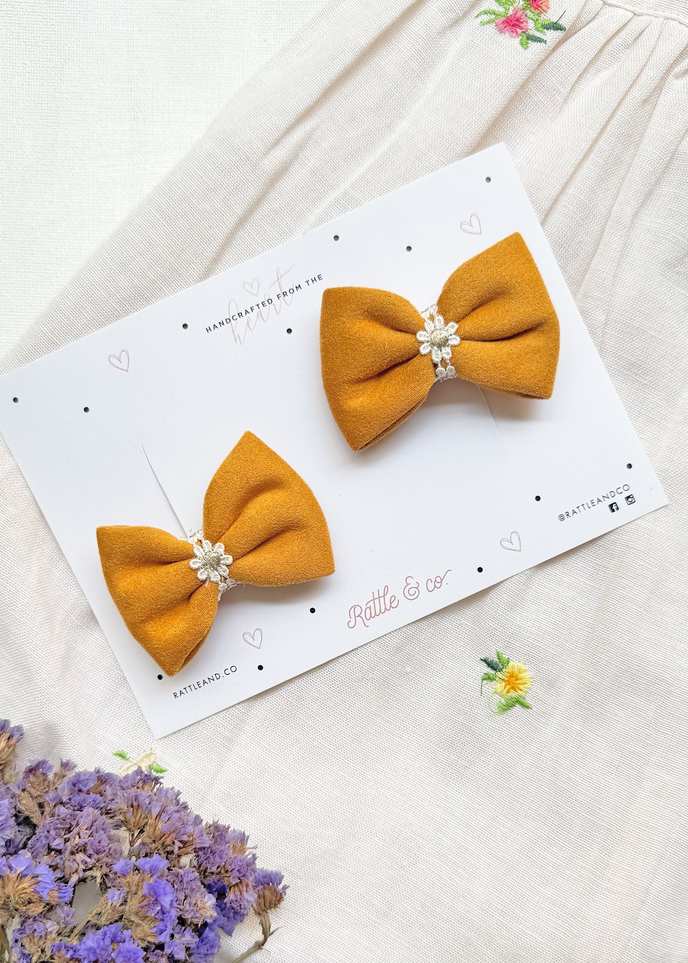 Genda Phool - Set Of 2 Clips